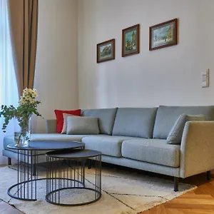 3* Aparthotel Three Golden Crowns