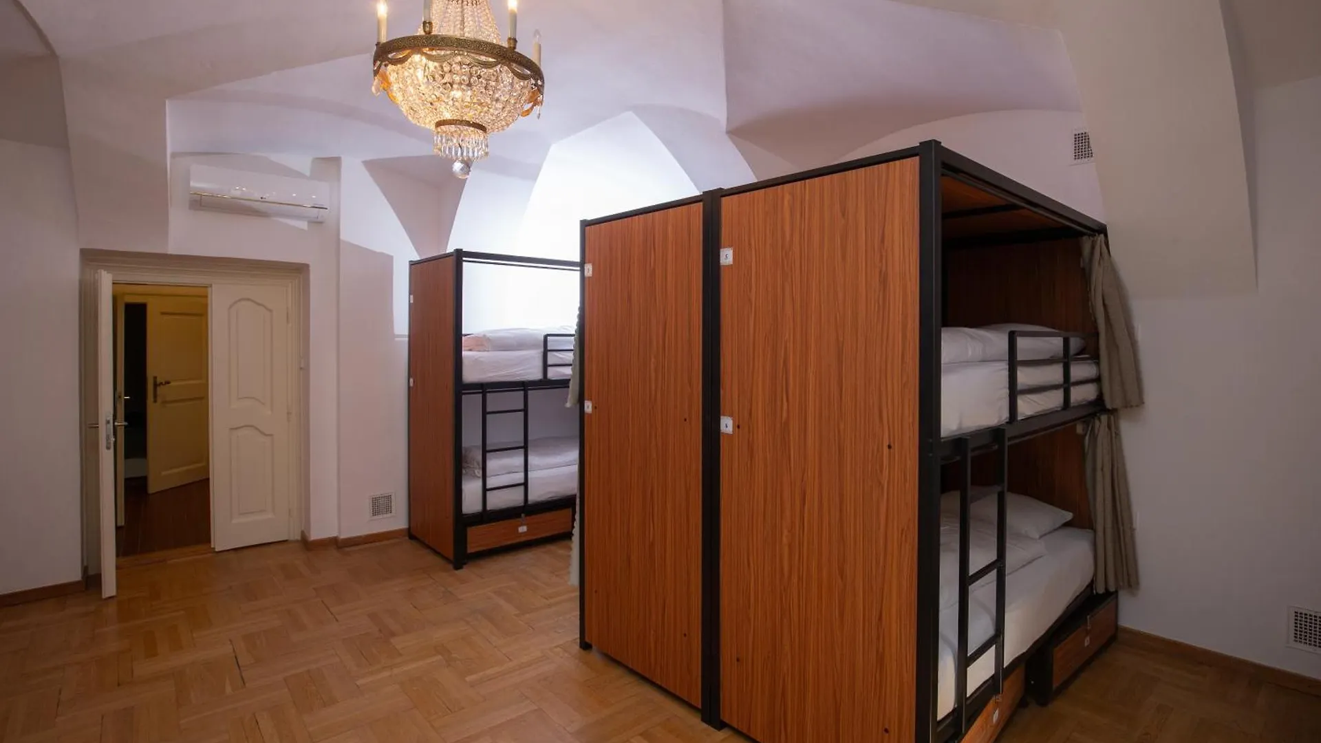Women'S Only Hostel - Female Only Prague