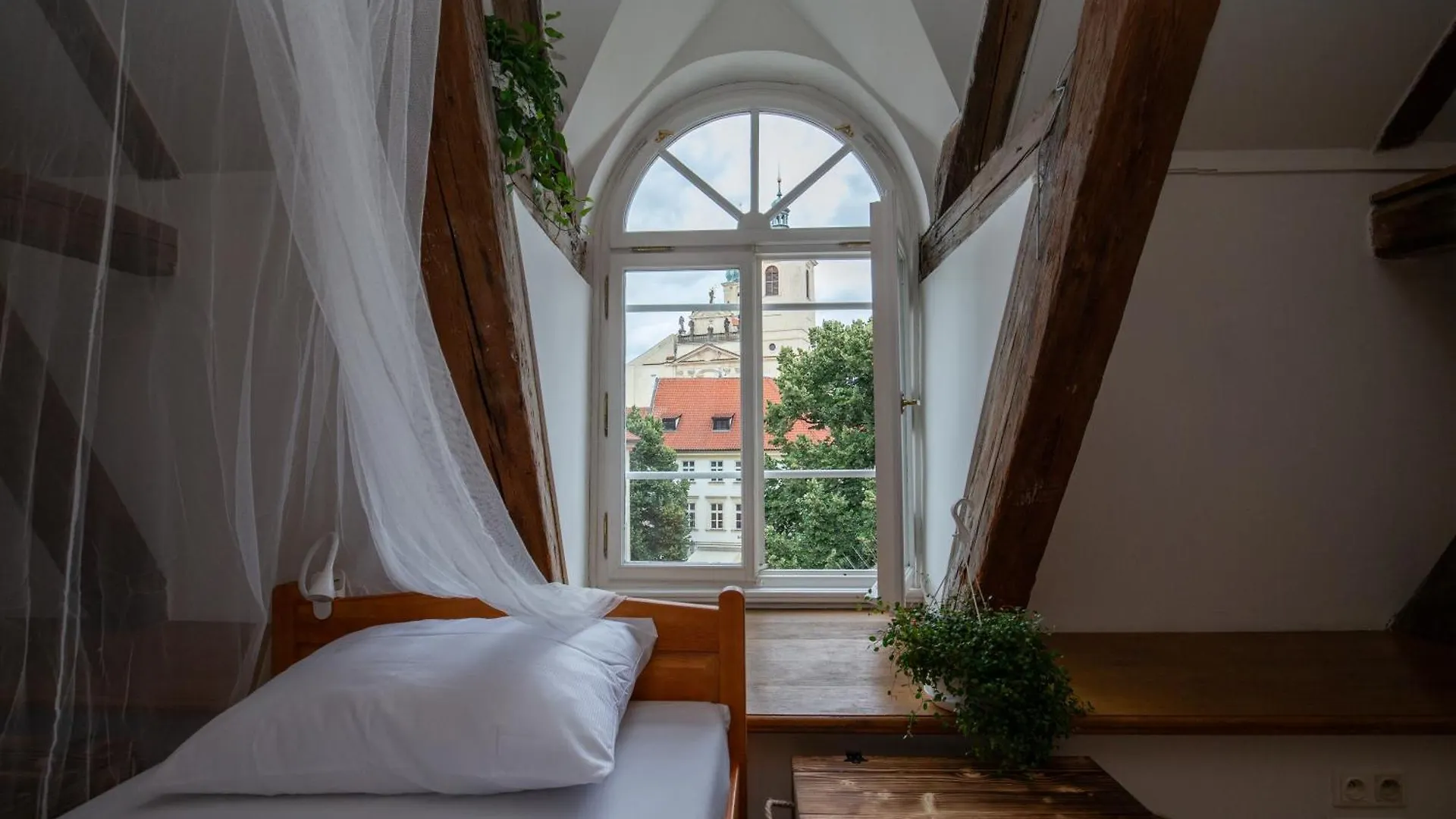 Women'S Only Hostel - Female Only Prague