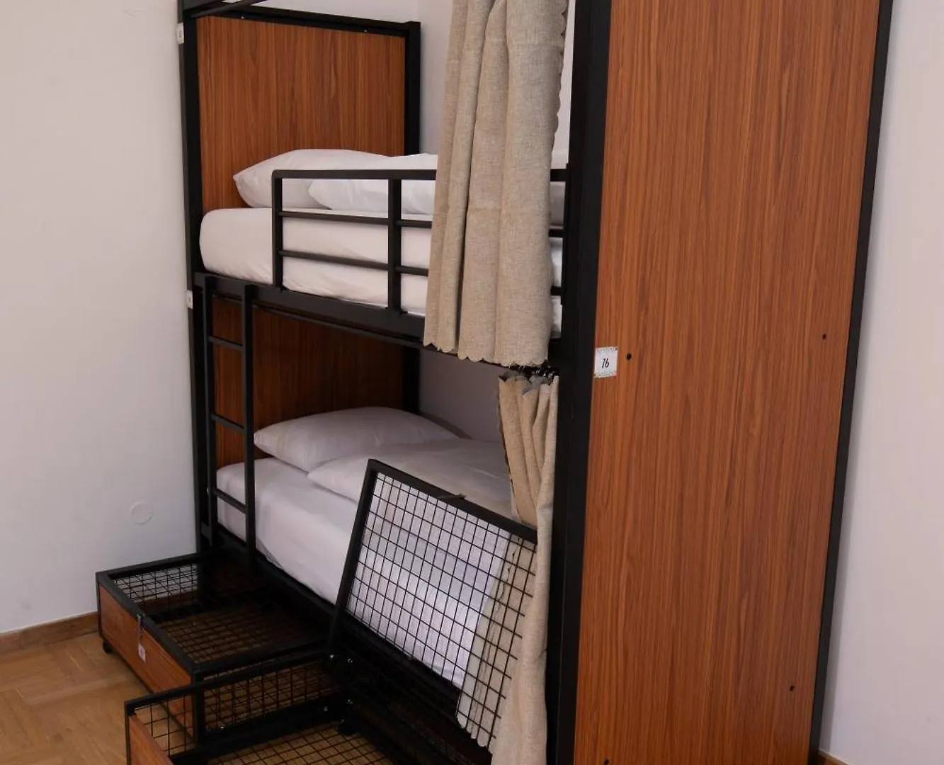 Women'S Only Hostel - Female Only Prag