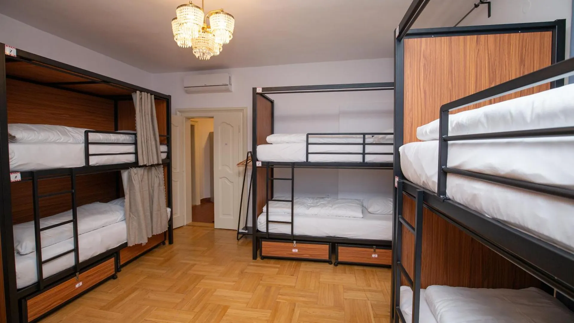 Women'S Only Hostel - Female Only Prag